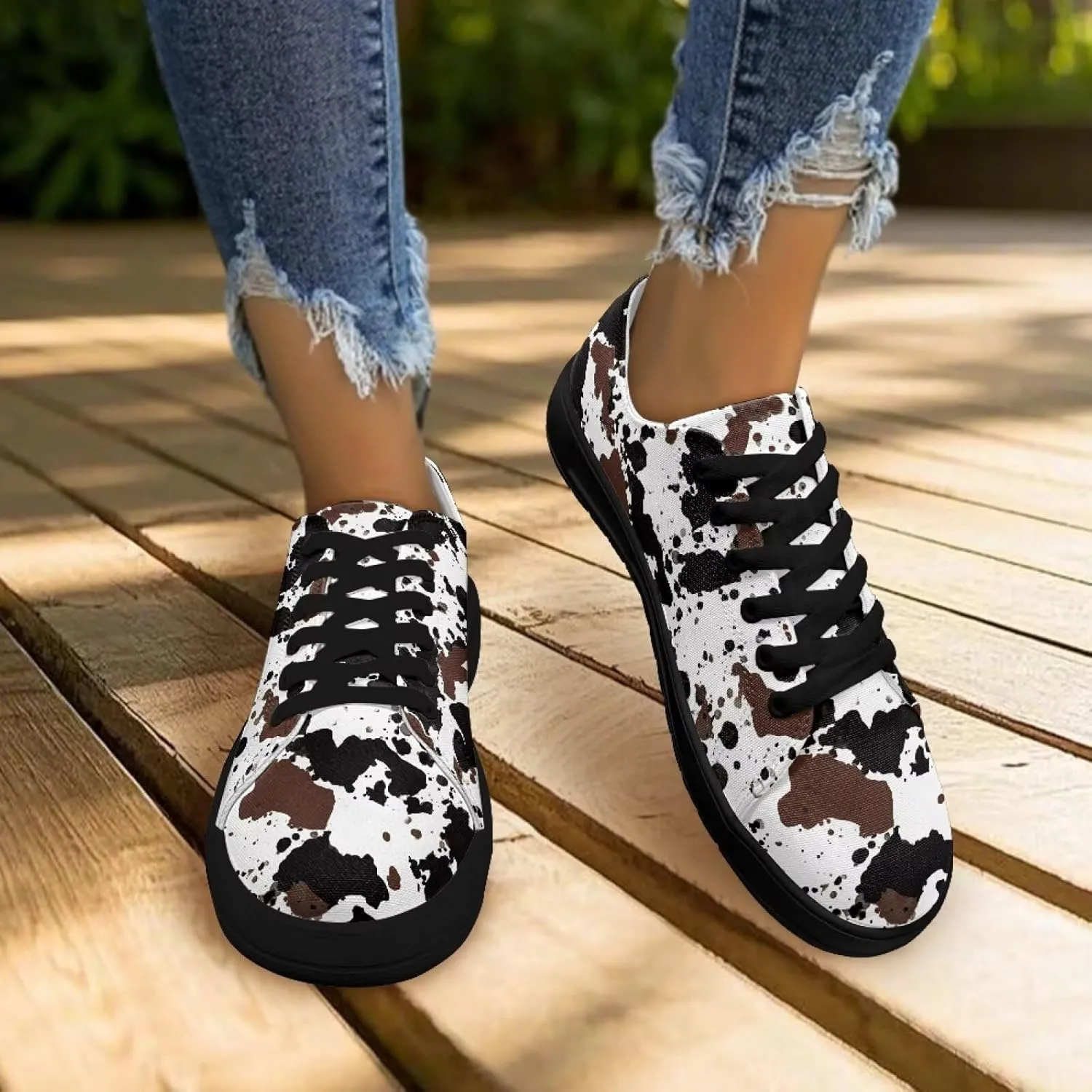 Canvas Shoes for Women Classic Fashion Sneakers Lace Up Low Top Casual Lightweight Breathable Sneakers Wide Toe Shoes