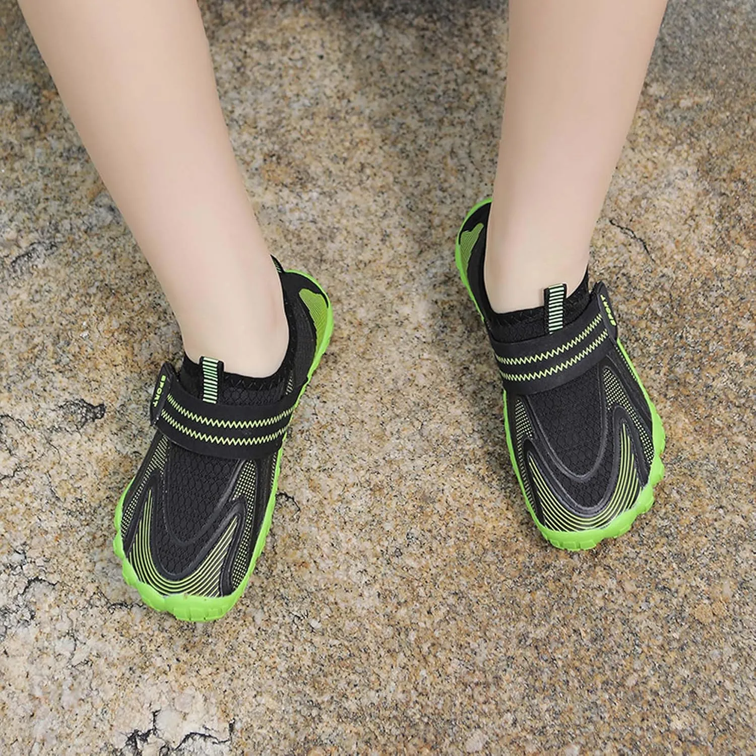 Fashion Boys Girls' Width Edition Lightweight Comfortable Wading Beach Shoes, Casual Skateboarding Shoes , Versatile Anti slip Walking Shoes, Outdoor Jogging Shoes, Leisure Dance Shoes, Park Flats