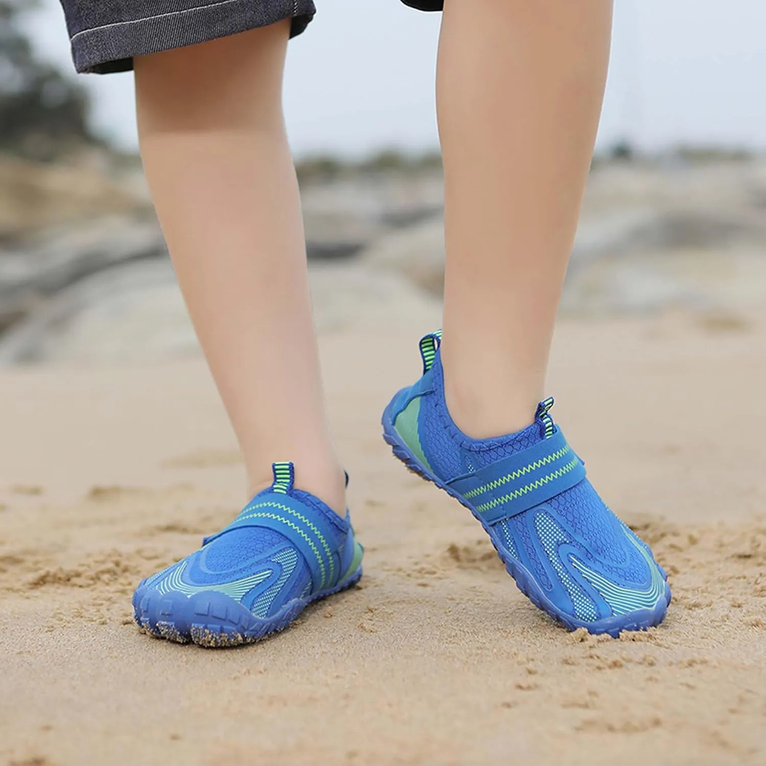 Fashion Boys Girls' Width Edition Lightweight Comfortable Wading Beach Shoes, Casual Skateboarding Shoes , Versatile Anti slip Walking Shoes, Outdoor Jogging Shoes, Leisure Dance Shoes, Park Flats