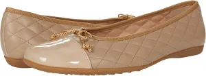 French Sole® PassportR Flat Sandals for Women – Leather Upper – Fabric Lining – Padded Insole Latte Patent Leather 9 M