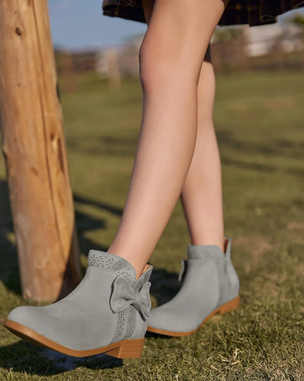 Girls Kids Bow Knot Ankle Boots Faux Suede V Cutout Low Stacked Heel Side Zipper Chelsea Shoes
