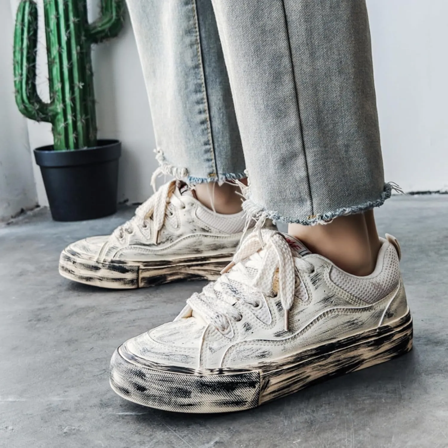 Men's Vintage Distressed Skate Shoes with Breathable Mesh Tongue & Reinforced Heel - Flat Cushioned Sole Casual Sneakers Lightweight Canvas Footwear for Daily Wear & Street Style