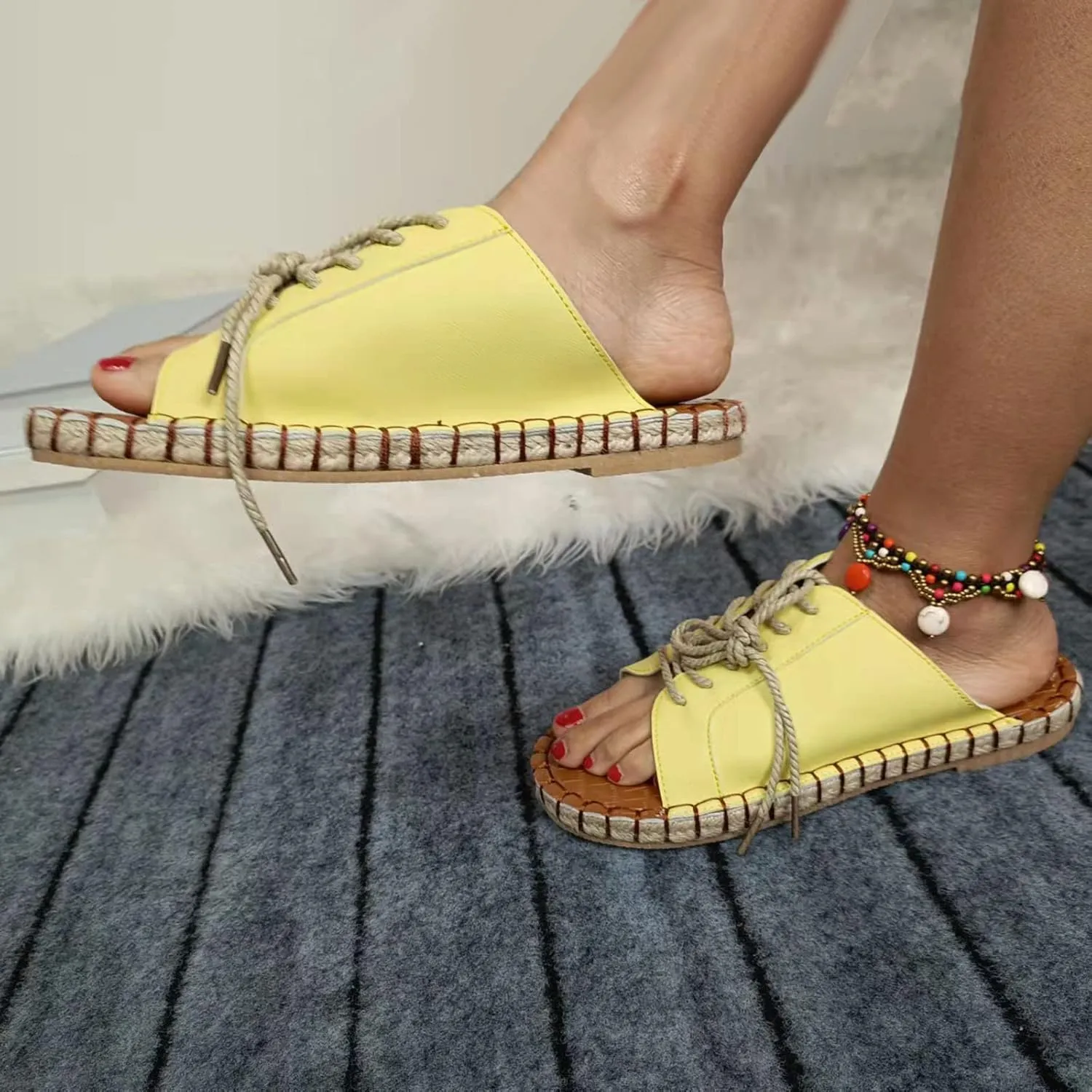 oiangi Beach Sandals for Women Flat Slippers Casual Summer Floral Print Open Toe Hemp Rope Straps Lace Up Platform Shoes Comfortable Slide Sandalias