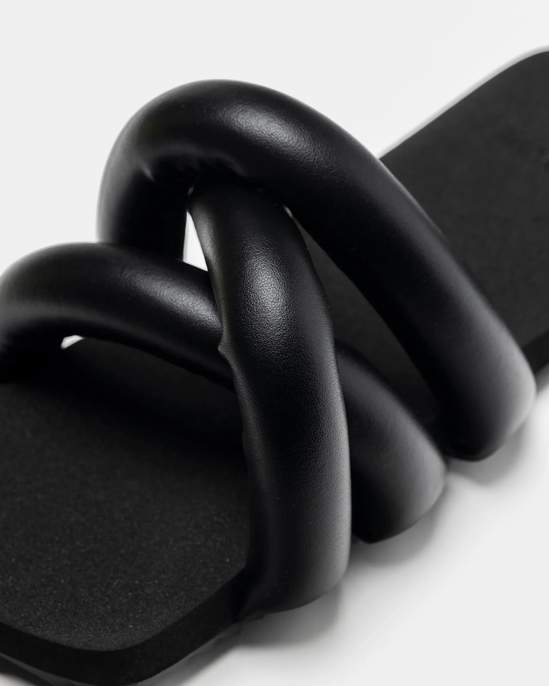 Tyre Slide in Black