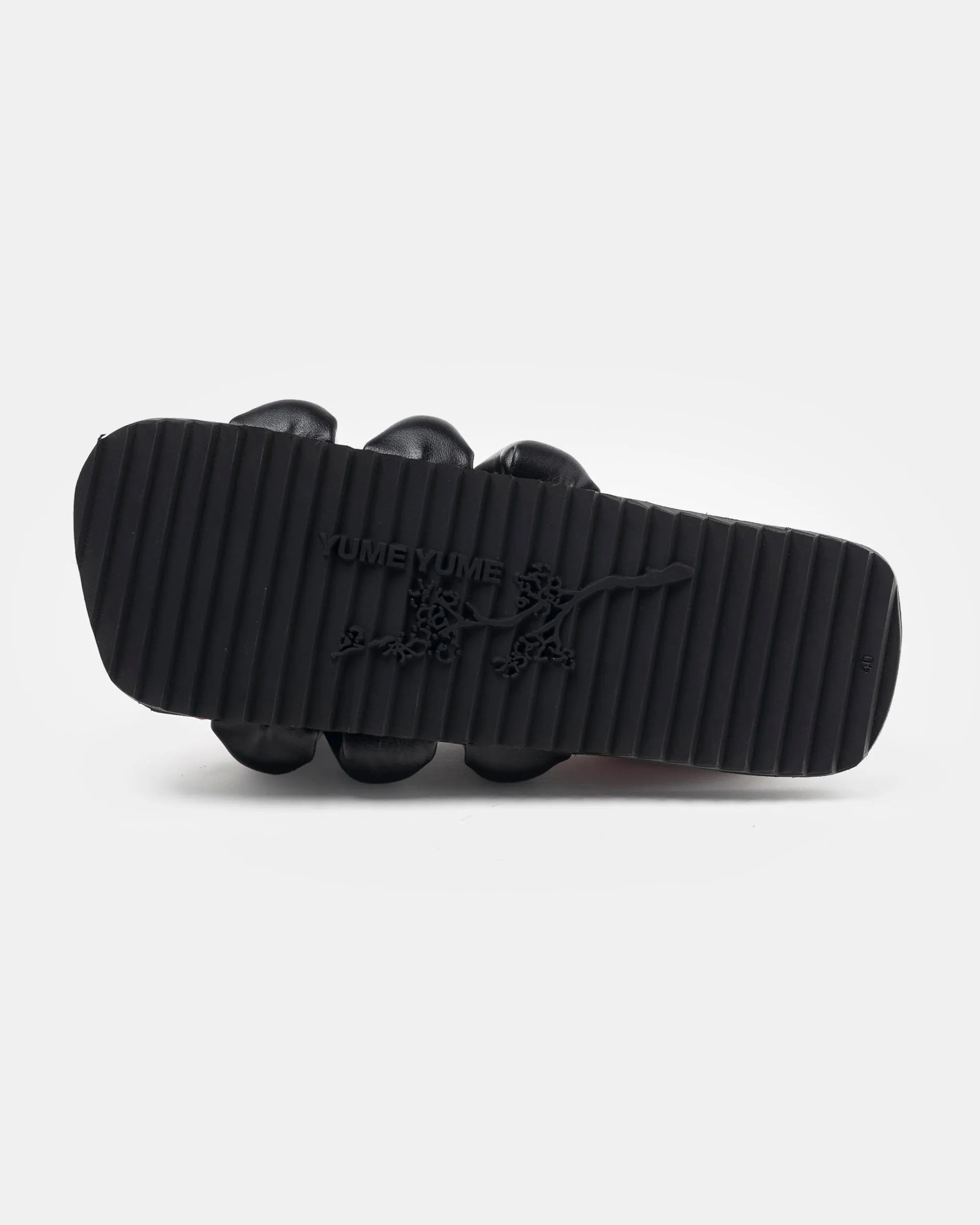 Tyre Slide in Black