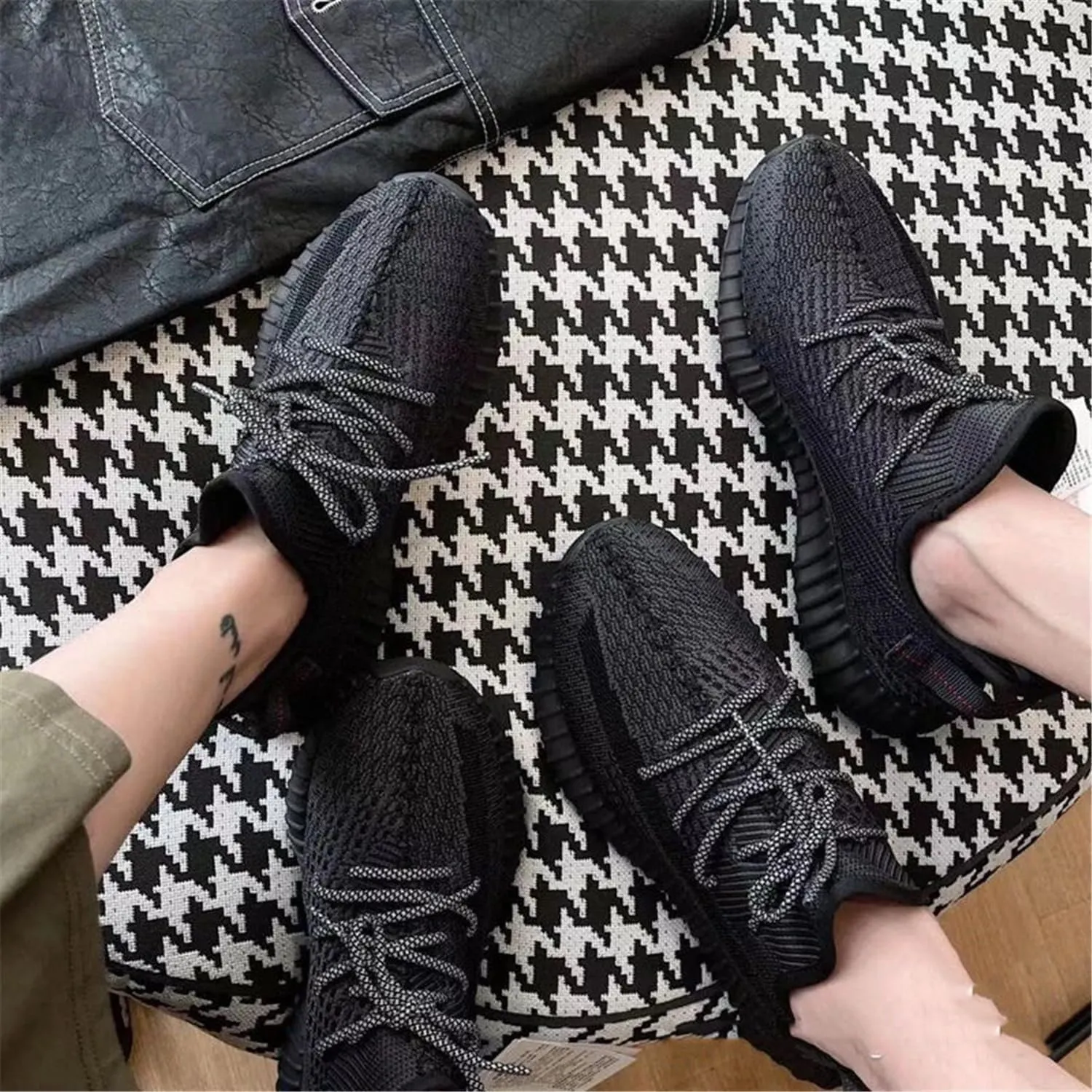 Unisex Fashion Trendy Sneakers for Men's Outdoor Running Shoes Women's Classic Indoor Non-Slip Casual Breathable Walking 350 Track Field Shoes