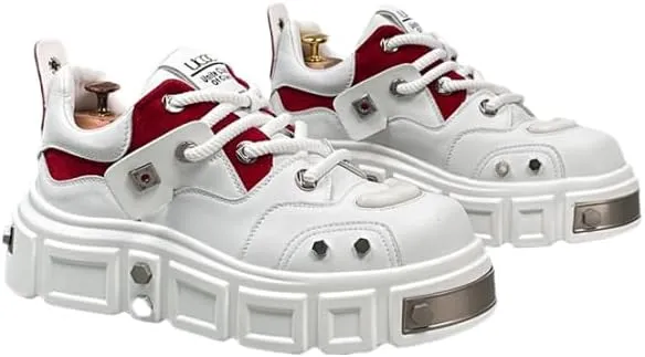 Unisex Thick-Soled Trainers - Avant-Garde Chunky Sneakers with Punk-Inspired Metal Stud Accents - Perfect for Skateboarding, Parties & Everyday Wear