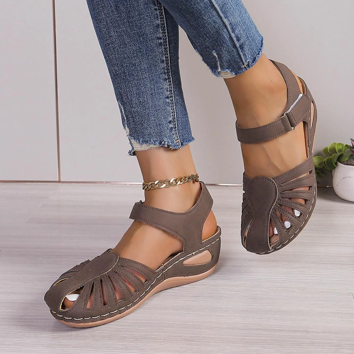 Wedge Sandals For Women 2025 Summer Closed Toe Solid Color Ankle Strap Platform Wedge Shoes Stylish Breathable Casual Low Wedges Walking Strappy Slip on Sandals