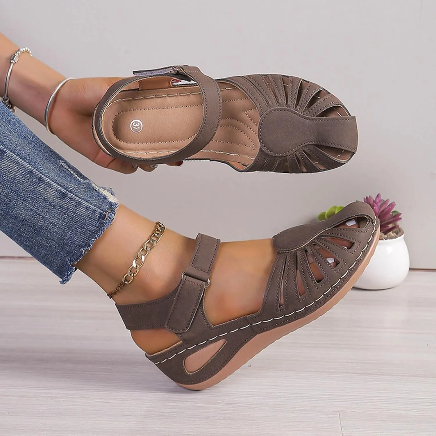 Wedge Sandals For Women 2025 Summer Closed Toe Solid Color Ankle Strap Platform Wedge Shoes Stylish Breathable Casual Low Wedges Walking Strappy Slip on Sandals
