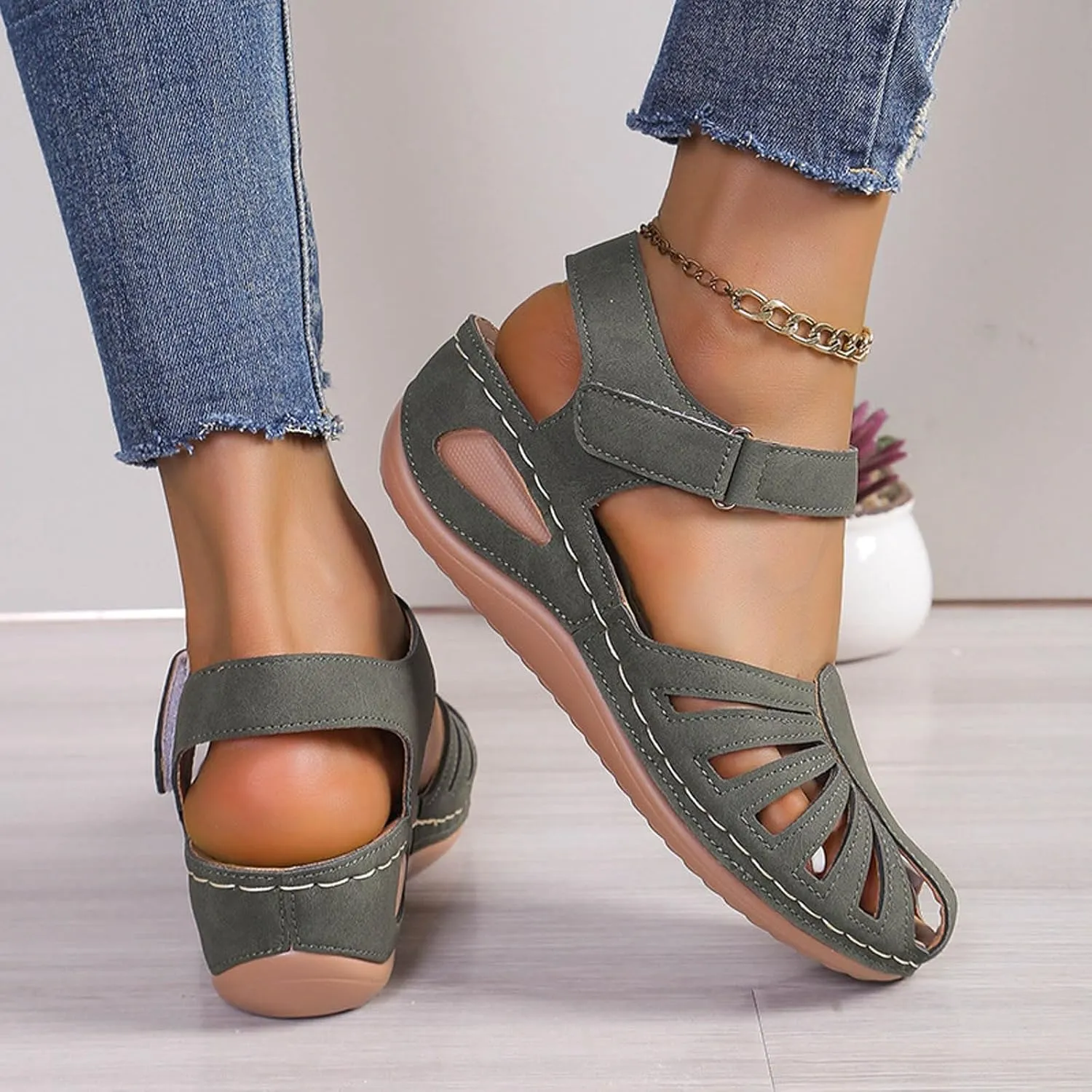 Wedge Sandals For Women 2025 Summer Closed Toe Solid Color Ankle Strap Platform Wedge Shoes Stylish Breathable Casual Low Wedges Walking Strappy Slip on Sandals