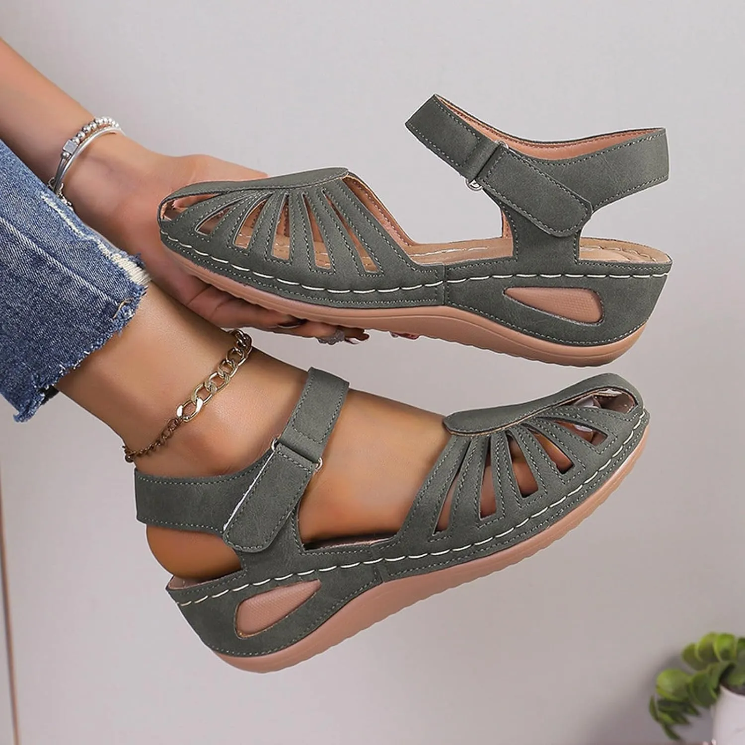 Wedge Sandals For Women 2025 Summer Closed Toe Solid Color Ankle Strap Platform Wedge Shoes Stylish Breathable Casual Low Wedges Walking Strappy Slip on Sandals