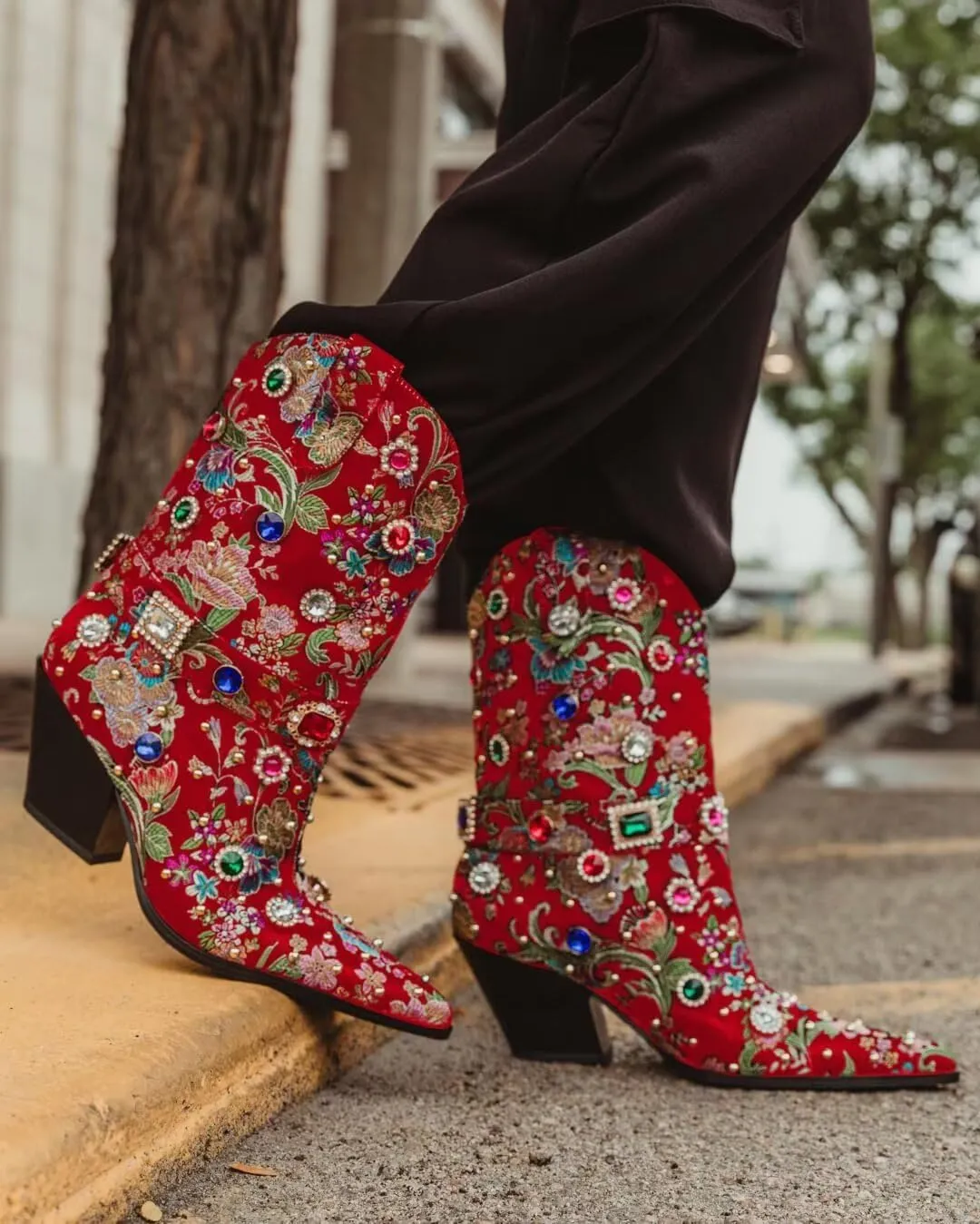 Western Cowboy Boots For Women Flower Embroidered Rhinestone Mid Calf Pointed Toe Chunky Heel Cowgirl Boots
