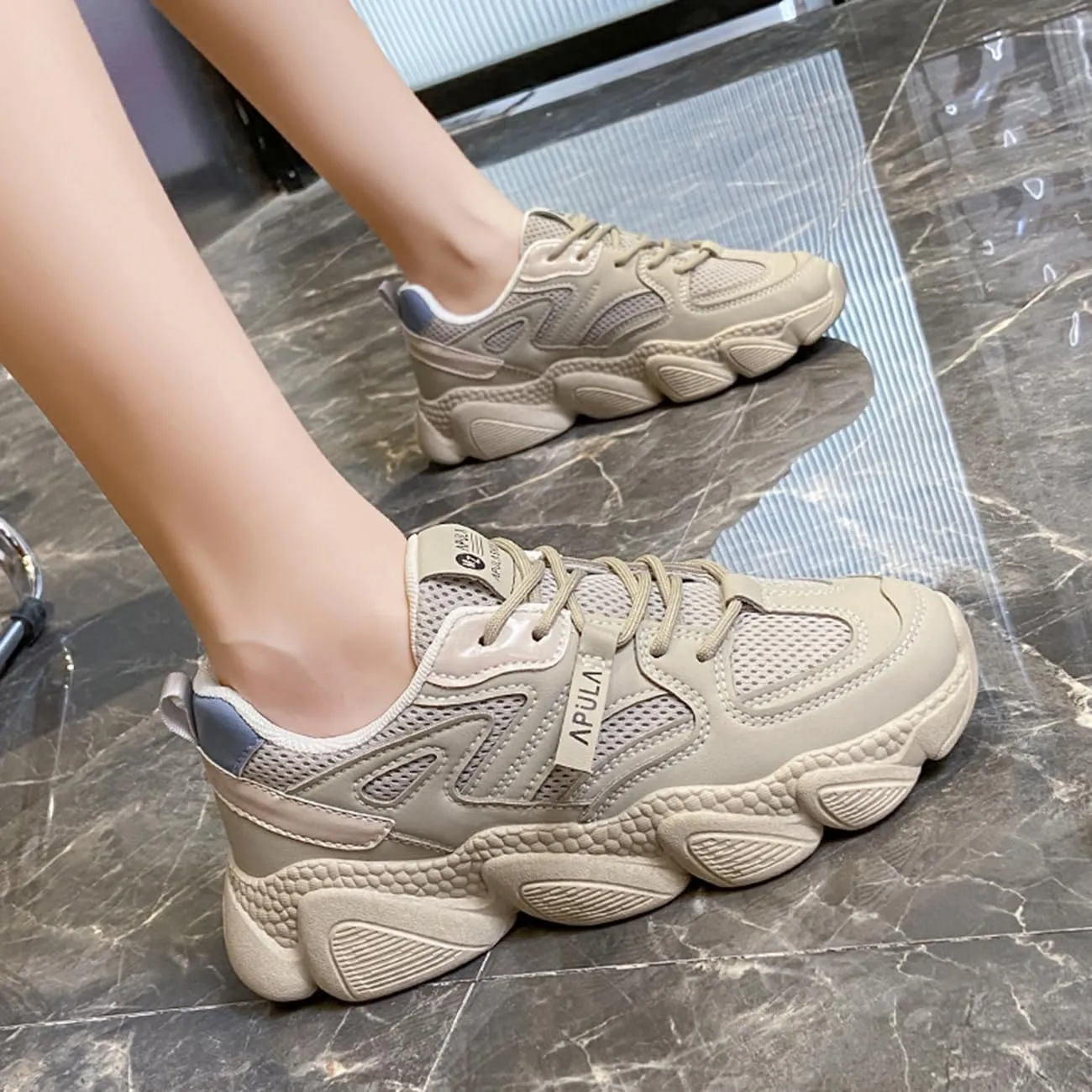 Women's Chunky Platform Sneakers Comfortable Walking Shoes with Arch Support for Campus & Everyday