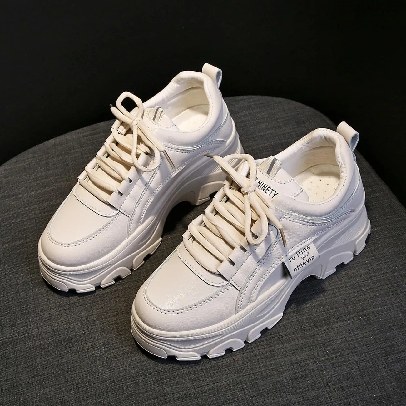 Women's Chunky White Leather Sneakers Fashion Lace-Up Walking Shoes for Women, Comfortable Everyday Casual Gym Shoes