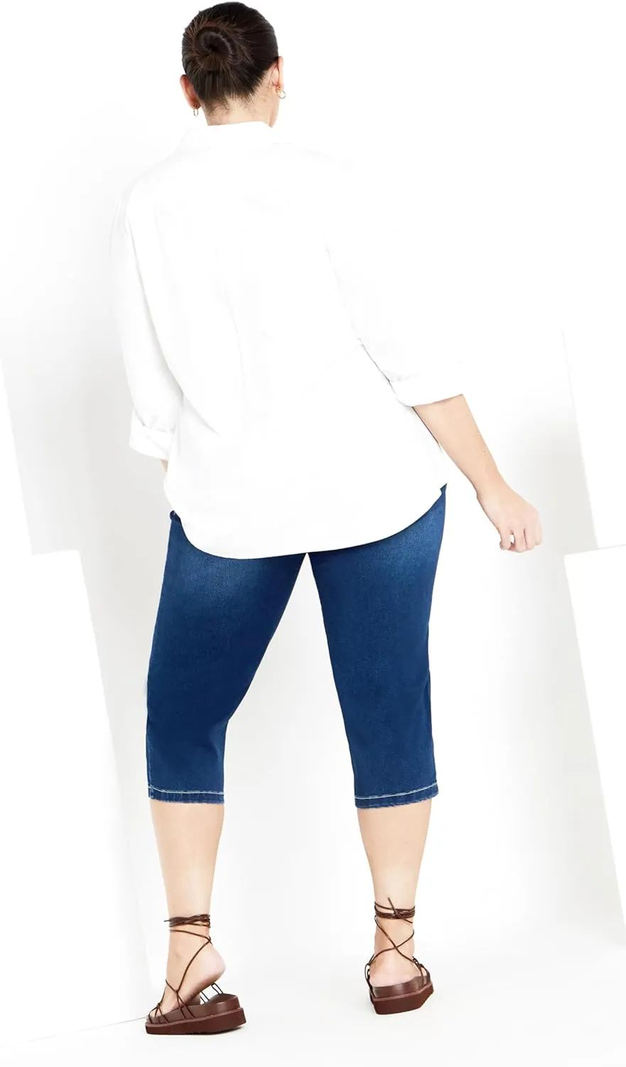 Women's Plus Size Jean-Butter Denim Pull on Crop