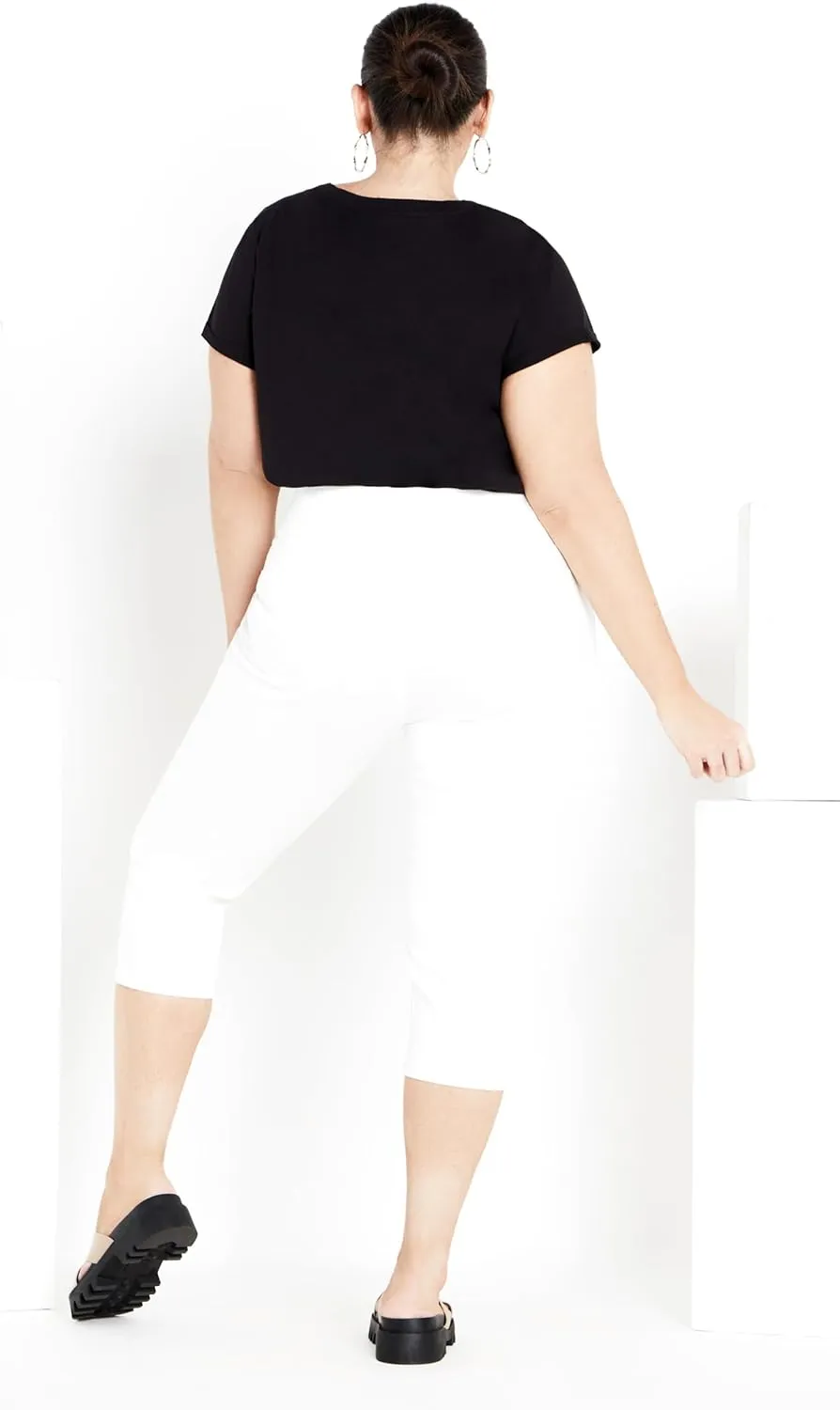 Women's Plus Size Jean-Butter Denim Pull on Crop