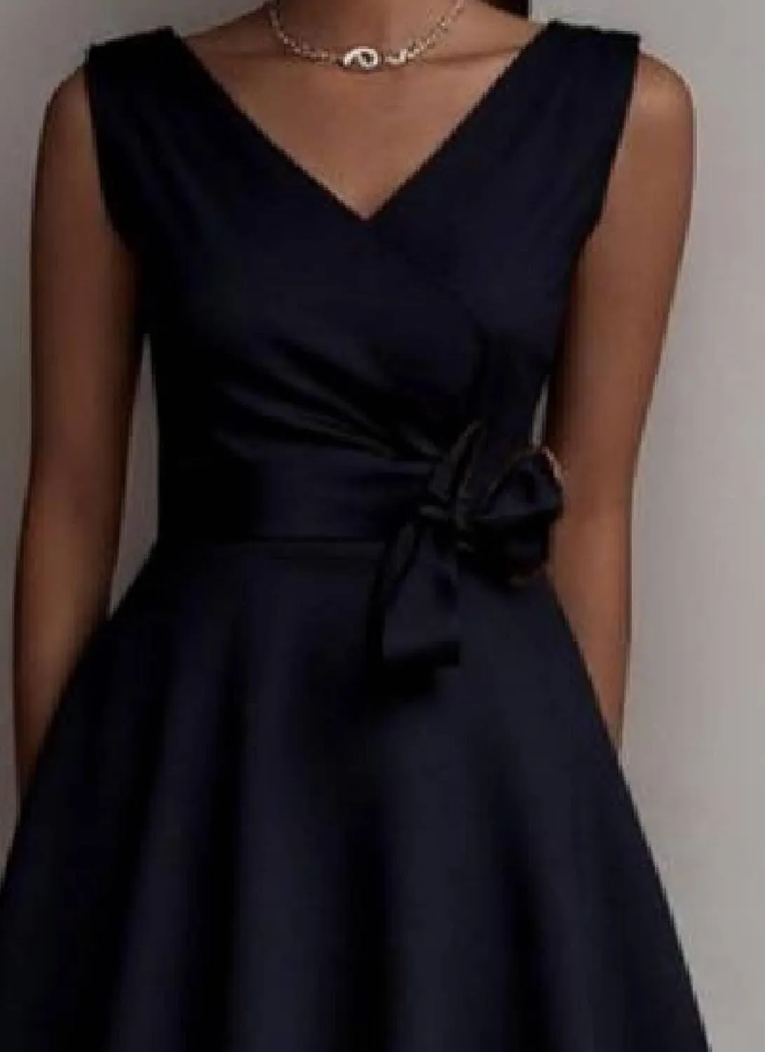 Womens V Neck Sleeveless A Line Midi Dress with Side Pockets Elegant Formal Ruched Evening Party Dress